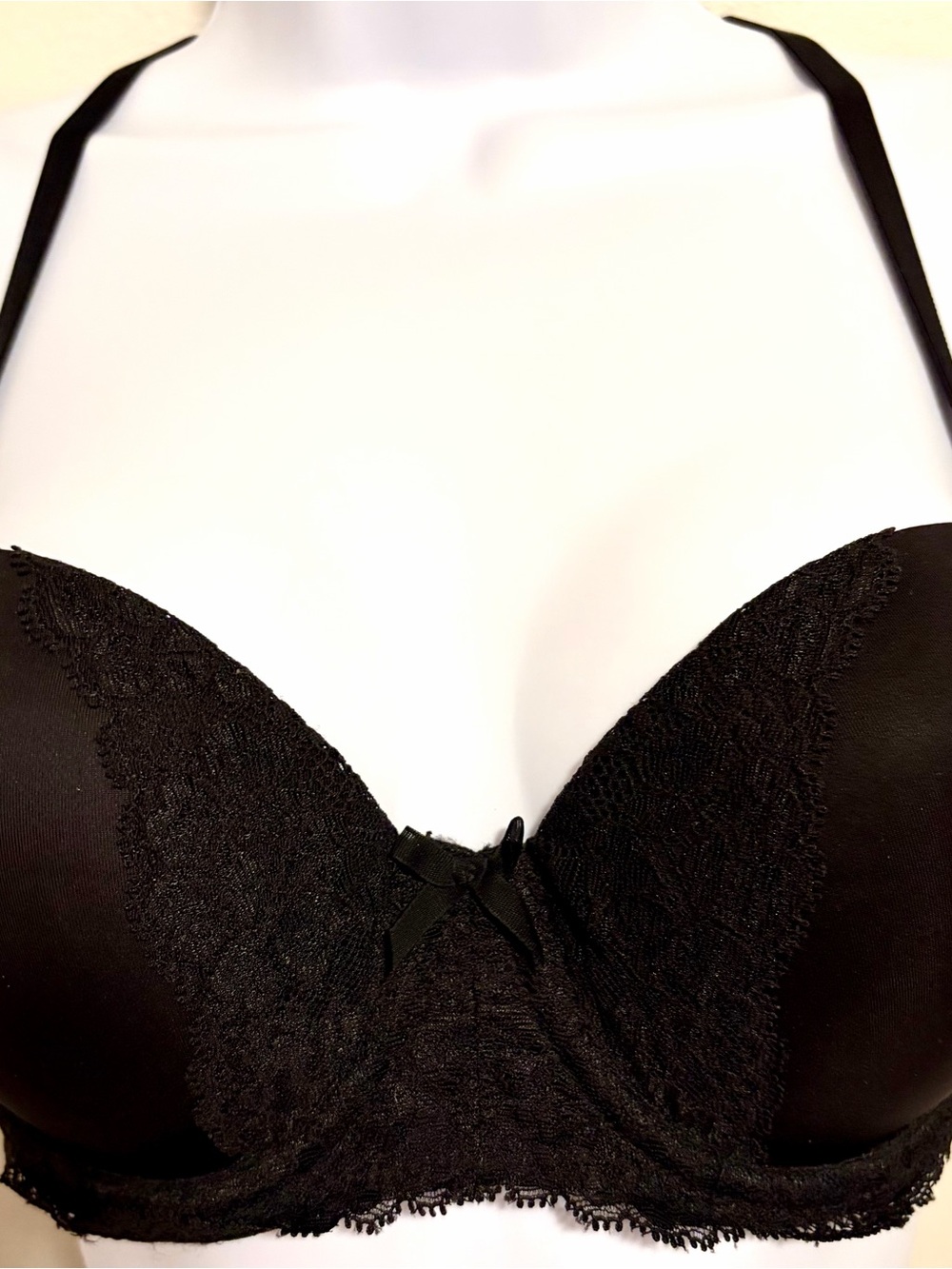 Victoria's Secret Black Lace Push-Up Bra - Picture 3 of 11